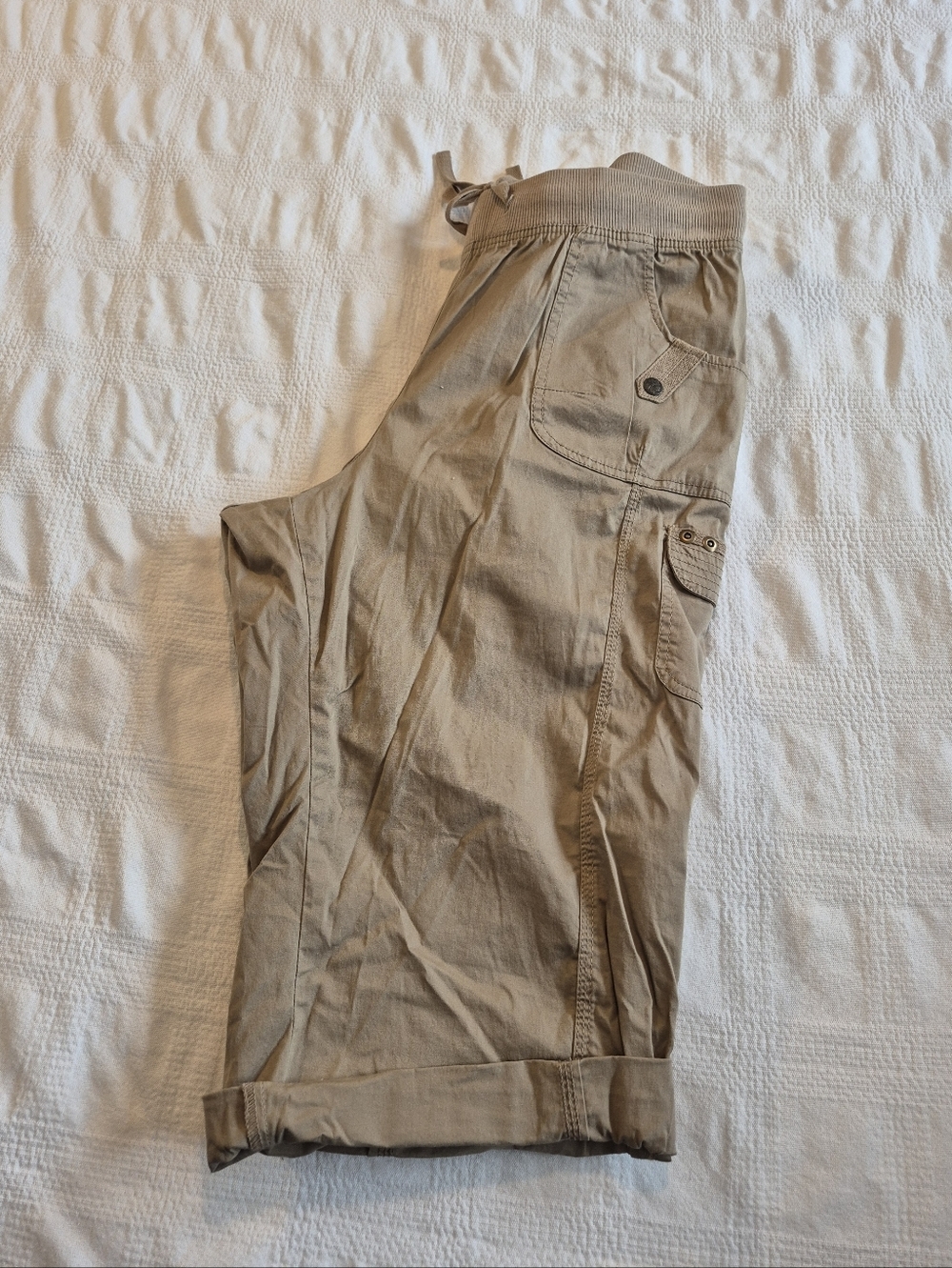 Pennington's women's size 16 cropped tan soft waisted pants NWOT